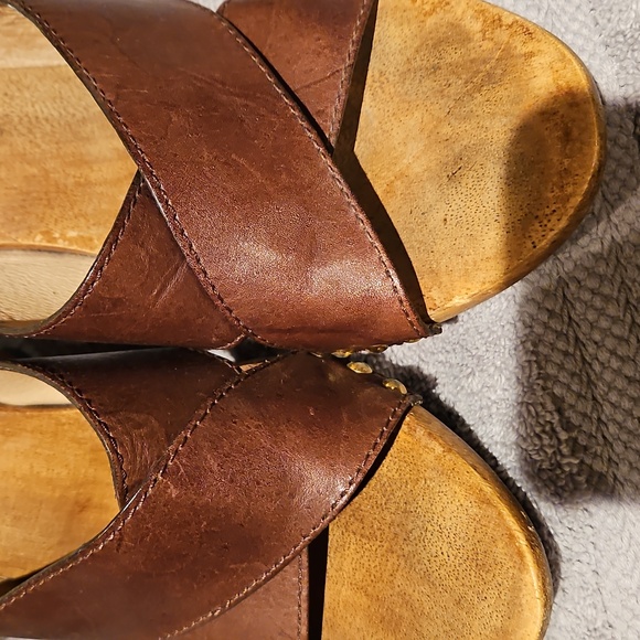 Michael Michael Kors wood leather heels size 8 sandals - Picture 8 of 8